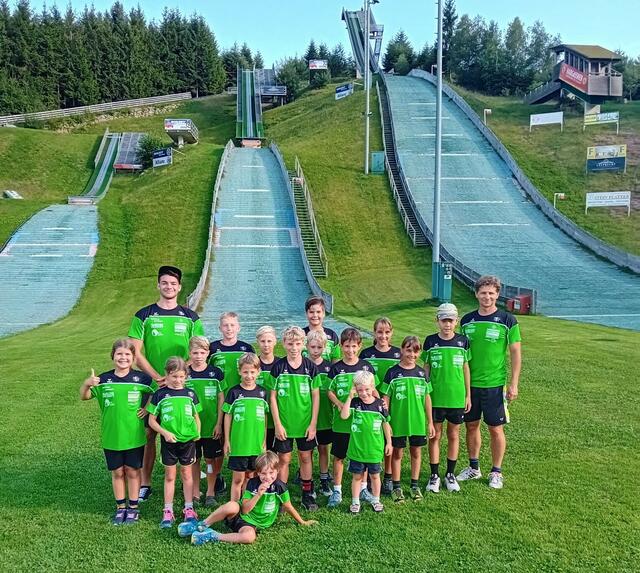 Das Springerteam des SC Höhnhart freut sich auf viel Publikum beim Heimcup. | Foto: ASVÖ Höhnhart