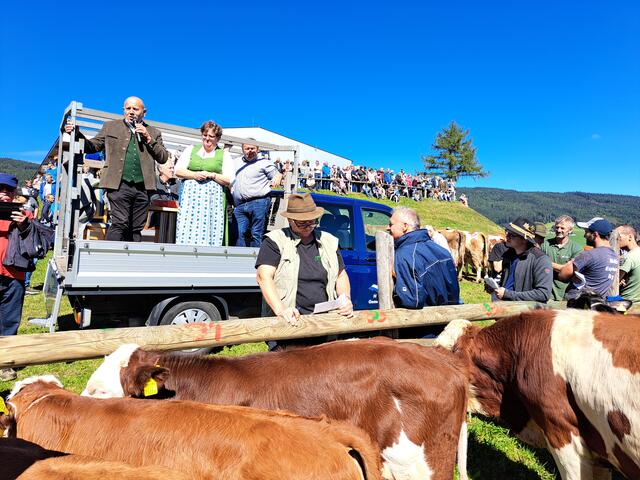 Bürgermeisterin Silvia Karelly freut sich über den guten Verlauf aller drei Tage. | Foto: Eva Reindl