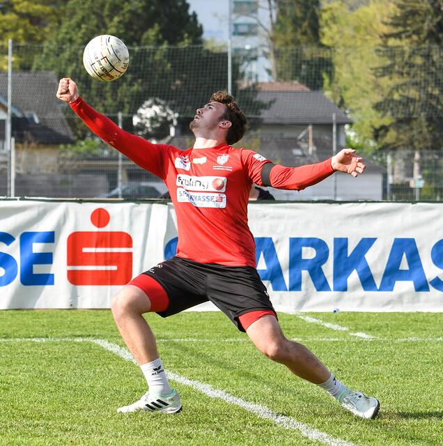 Angreifer Lukas Eidenhammer übernahm mit Grieskirchen die Tabellenführung. | Foto: Johanna Schlosser