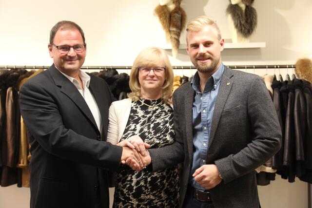 Peter und Birgit Subosits freuen sich über die Fortführung des Familienunternehmens durch Sohn Philipp | Foto: Peter Pugganig