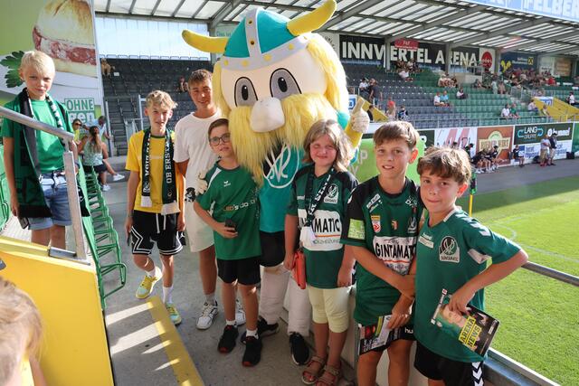 Die SV Guntamatic Ried lädt am Sonntag,  17. September, um 10.30 Uhr zum Familientag in die Innviertel Arena in Ried ein. | Foto: SVR/ Schröckelsberger