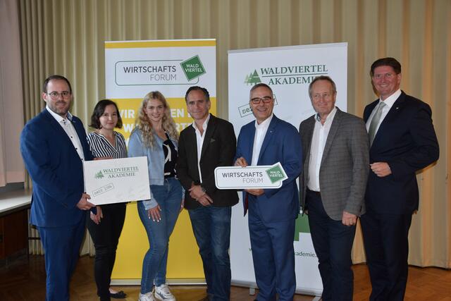 Thomas Arthaber, Gabriele Rochla, Anja Böhm, Martin Grassberger, Christof Kastner, Josef Wallenberger, Christian Pehofer (v.l.) | Foto: Waldviertel Akademie