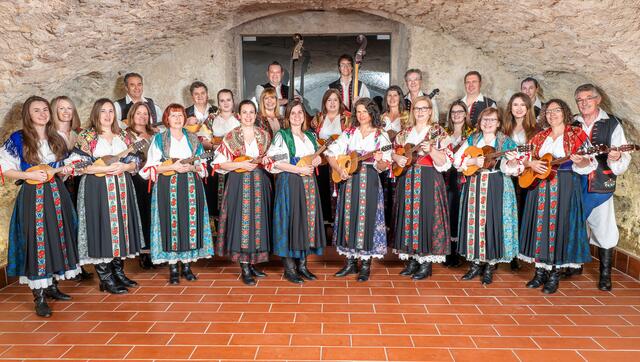 Seit 60 Jahren besteht die Tamburica Siegendorf.  | Foto: Tamburica Siegendorf