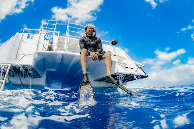 Der amerikanische Unterwasser-Fotograf Patrick Dykstra hegte bereits als Teenager eine Faszination für Wale. Als er damals eine lebensgroße Nachbildung eines Blauwals im „Smithsonian“-Naturkundemuseum sah, war es um ihn geschehen. | Foto: Terra Mater Studios