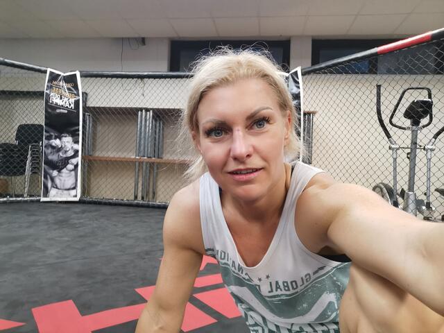 Ex-Weltmeisterin Jasminka Torres (früher Cive), die als Obfrau und Headcoach agiert | Foto: Torres