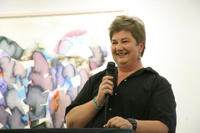 Kulturreferintin Barbara Hauser zeigte sich begeistert von den Exponaten.