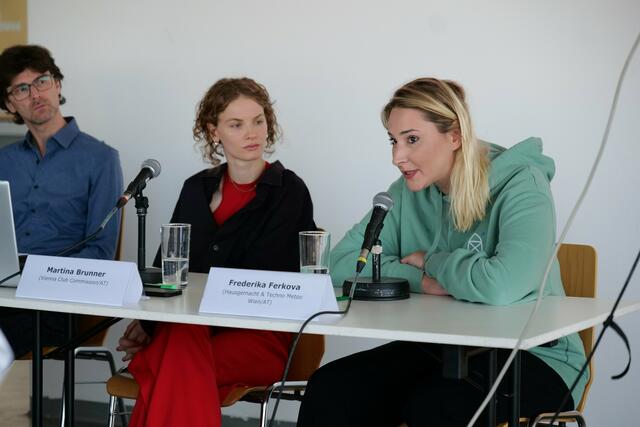 Auch Frederike Ferkova vom Verein "Hausgemacht" äußerte sich, etwa in Bezug auf die von ihr unterstützte Aktion #Technometoo. | Foto: Maximilian Spitzauer