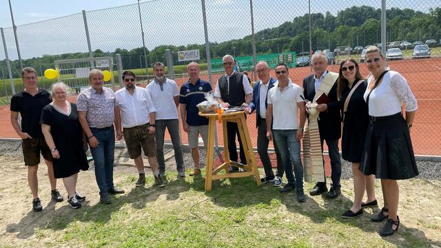 Eröffnung der neuen Tennisanlage des SU TC Murfeld Süd. | Foto: Marktgemeinde Strass