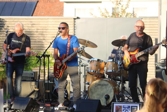 Die Band "ThanX" läutete das Sommer Ende 2023 in Weiz ein. | Foto: RegionalMedien Steiermark/Hofmüller