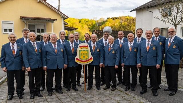 Der Männergesangverein Neuhauser Hügelland begeht im November sein 100-jähriges Bestehen mit einem Fest.  | Foto: Katharina Hafner