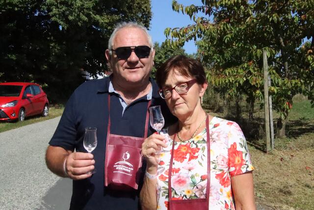 Gäste aus Rohrbach bei Mattersburg reisten eigens zur Genuss-Meile an. | Foto: Martin Wurglits