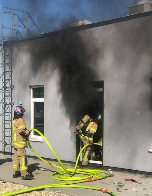 Der Brand konnte durch das schnelle eingreifen mit einem C-Rohr unter schwerem Atemschutz rasch gelöscht werden. | Foto: BF Graz