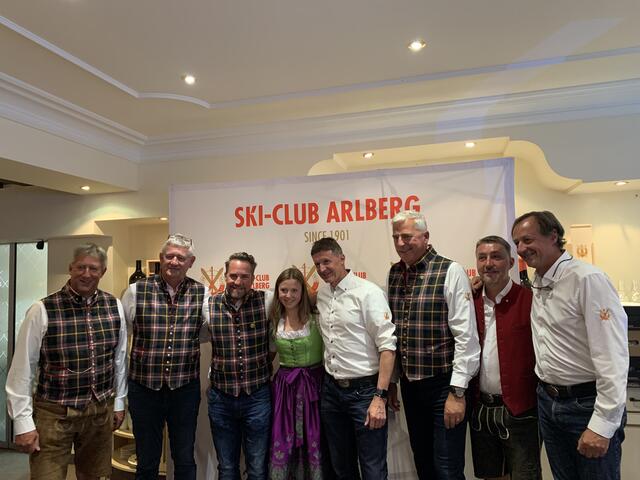 Jana Häusl aus Strengen erhielt für ihre sportlichen Erfolge das Leistungsabzeichen in Silber.  | Foto: SCA