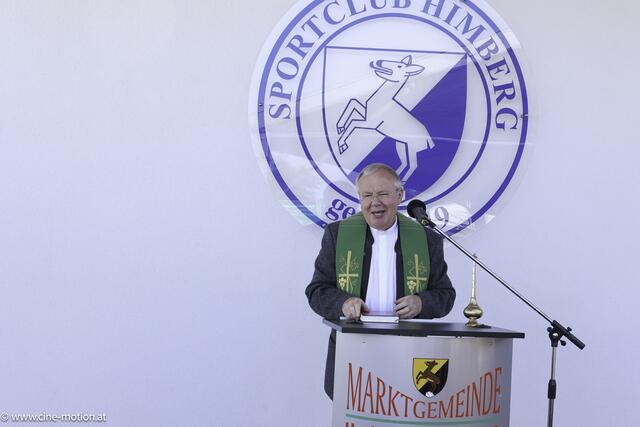 Pfarrer Peter Paul Piechura bei seiner Segnung. | Foto: cinemotion - Ivanek