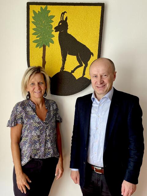 Bad Ischls Bürgermeisterin Ines schiller mit Botschafter Vasyl Khymynets. | Foto: Heide