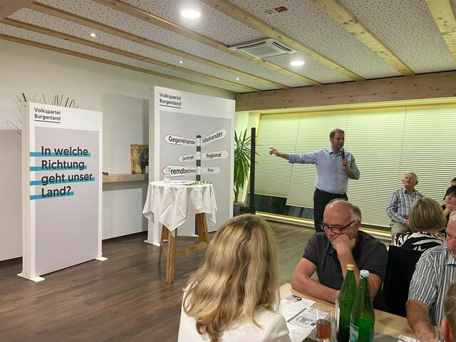 Gegen "Fremdbestimmung": ÖVP-Landesobmann Christian Sagartz machte auf seiner Landes-Tour Station in Neuhaus am Klausenbach. | Foto: ÖVP