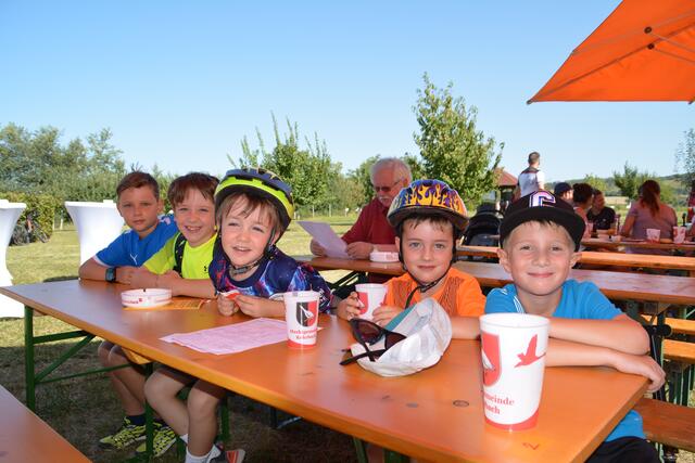 Auch die kleinsten Besucher hatten sichtlich viel Freude beim Wandertag | Foto: Jennifer Flechl