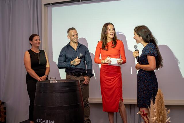 Führungsteam der Tierklinik Parndorf mit Maggie Entenfellner | Foto: Bianca Mayerhofer