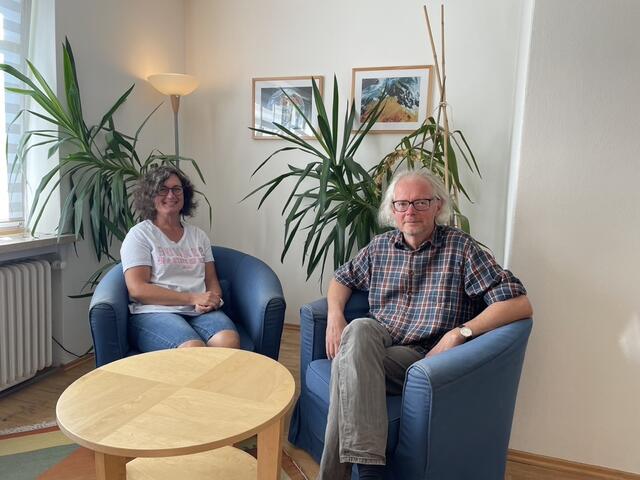 Melanie Schmitt und Herbert Grießl von der Drogenberatung Zell am See sind froh, dass der Pinzgau in diesem Bereich sehr gut und breit aufgestellt ist. | Foto: Sarah Braun