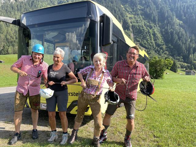 Der Auftakt zur Kulturzeit erfolgte in Form eines Theaterstücks für vier Personen, als "Bühne" diente ein Linienbus.