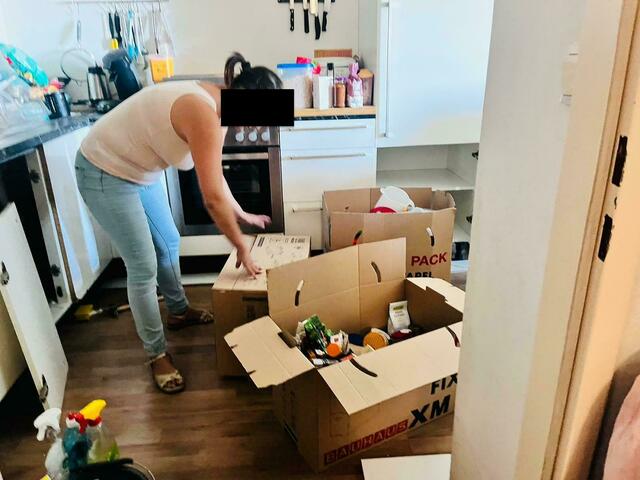Mühsam, aber der einzige Weg: Alles ausräumen und "hinter die Fassade" blicken. | Foto: Zezula, privat