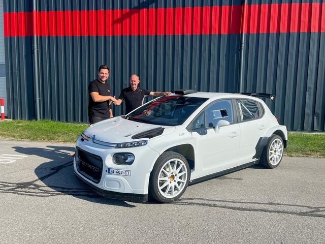 Luca Waldherr und Manfred Stohl.  | Foto: Waldherr Motorsport