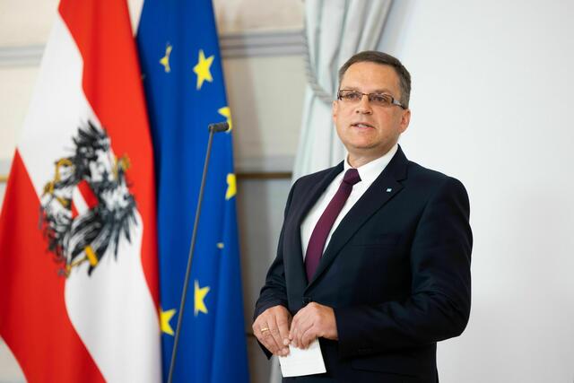 August Wöginger wurden vor allem zwei zentrale Anliegen mitgegeben. Den MandatarInnen der Tiroler Volkspartei liegen vor allem die Themen "Leistung muss sich lohnen" und "mögliche Lockerungen bei den Kreditvergaberichtlinien der FMA" am Herzen. | Foto: ÖVP