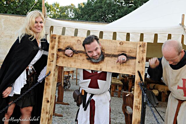 Beim Mittelalterfest kann man in andere Rollen schlüpfen. | Foto: Manfred Sebek