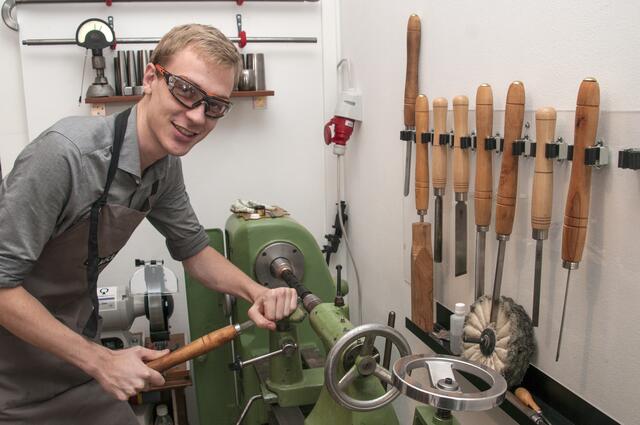 In seiner Werkstatt wird Handarbeit und Genauigkeit noch groß geschrieben. | Foto: Wolfgang Unger