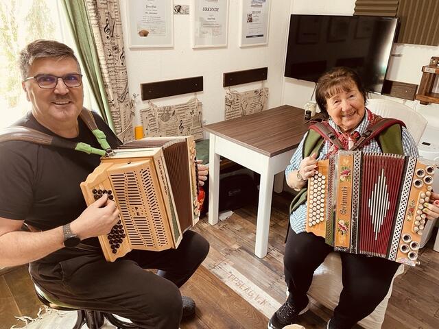 Ein Instrument zu lernen hilft auch, die Konzentrationsfähigkeit und das Feingefühl zu stärken. | Foto: RegionalMedien Steiermark