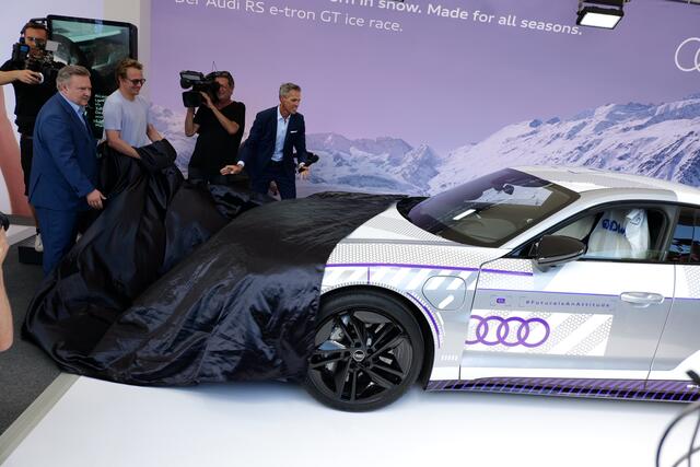 Innovationen im Bereich E-Mobilität werden der Öffentlichkeit präsentiert. | Foto: Max Spitzauer/RMW