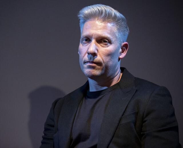 Detektiv Julian Hessenthaler ist pleite. Laut KSV 1870 geht er in seinem Antrag von Gesamtverbindlichkeiten von rund 207.000 Euro aus. | Foto: TOBIAS STEINMAURER / APA / picturedesk.com