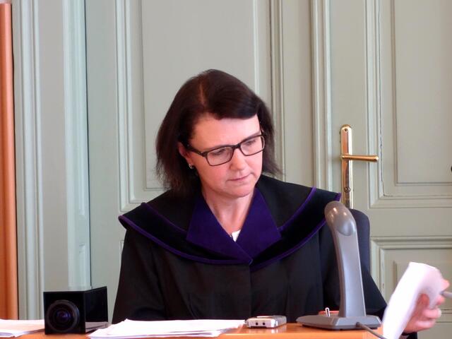Richterin Doris Wais-Pfeffer betonte die perfide Vorgehensweise der Betrüger.  | Foto: Ilse Probst