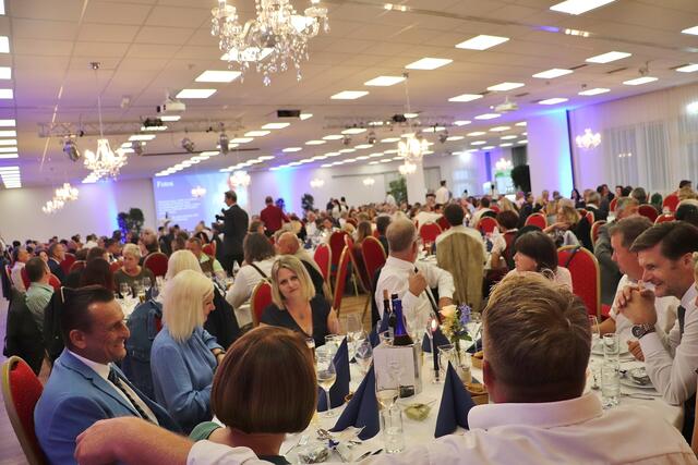 Sappi Gratkorn ehrte 181 Jubilare und lud zum Festakt auch deren Partner und Partnerinnen ein. | Foto: Edith Ertl