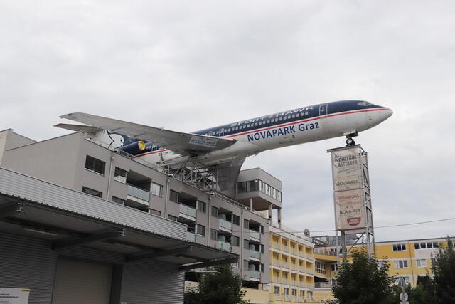Sappi Gratkorn lud 181 Jubilare und deren Partner und Partnerinnen zur Feier in das Flugzeughotel Novapark Graz. | Foto: Edith Ertl