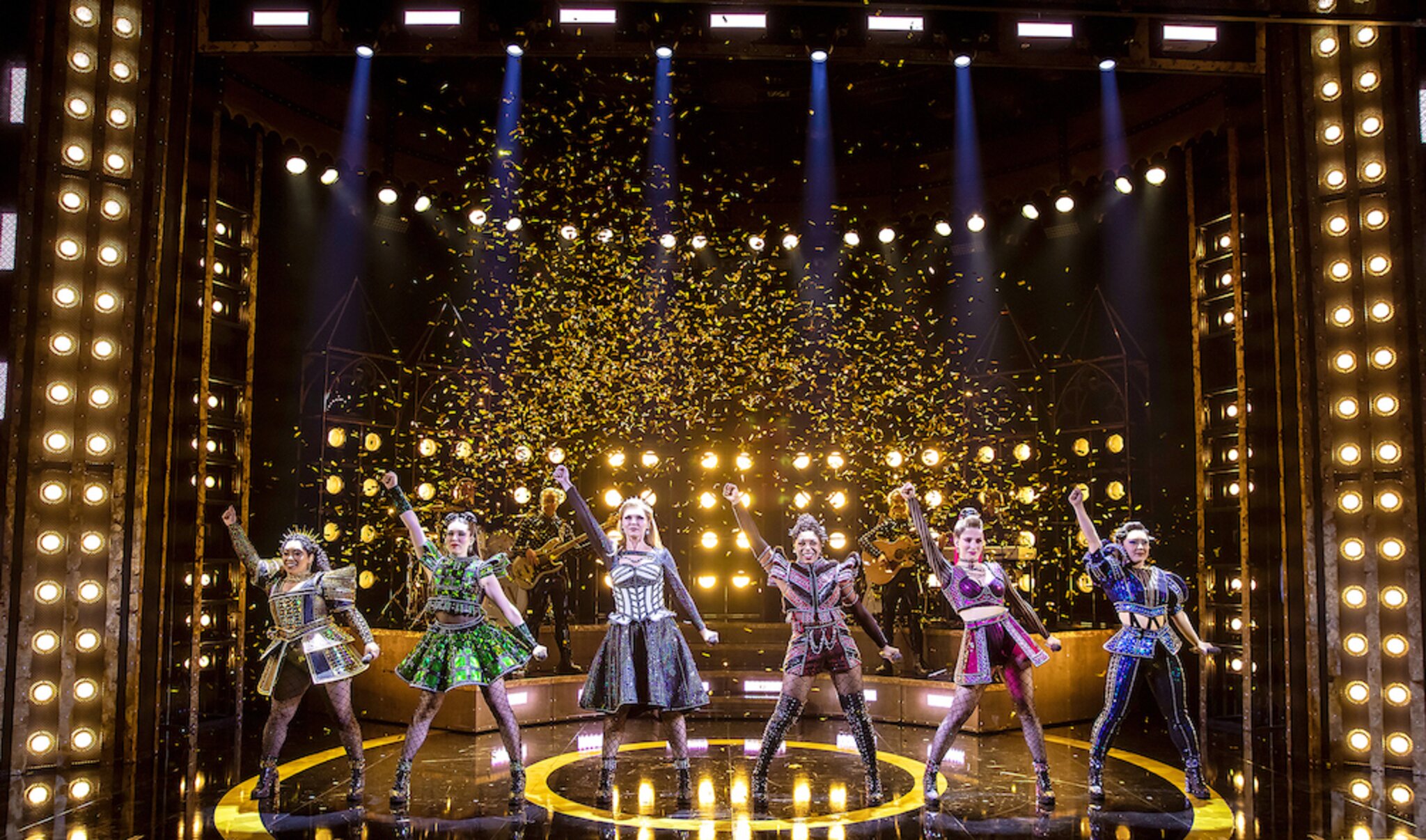 Kreatives Bild zu DerKultur.blog empfiehlt: SIX – Musical 2024 erstmals in Deutschland DerKultur.blog empfiehlt: SIX – Musical 2024 erstmals in Deutschland Illustration