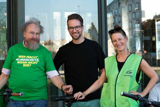 BR Heinz Flickschuh + BRin Christina Buczko mit Gemeinderat und Grünem Verkehrssprecher Kilian Stark