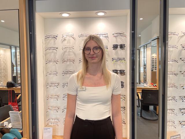 Selina Leitner aus Trofaiach ist Lehrling zur Augenoptikerin. | Foto: RegionalMedien Steiermark