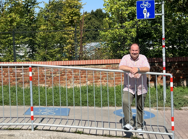 Bezirksvorsteher Alexander Nikolai (SPÖ) war vor Ort, um sich von den Neuerungen in der Oberen Augartenstraße ein Bild zu machen. | Foto: BV2