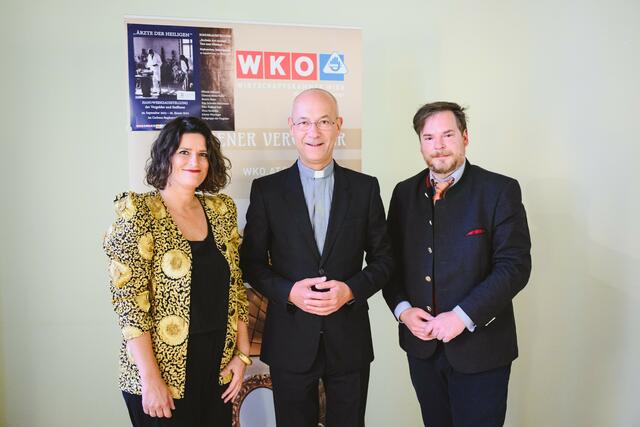 Die Zunft der Vergolder und Staffierer zeigt erstmals zwei hochkarätige Vergolder-Ausstellungen in Wien und lädt gemeinsam mit Dompfarrer Toni Faber am 28. September zur Eröffnung in den Stephansdom. | Foto: Max Slovencik