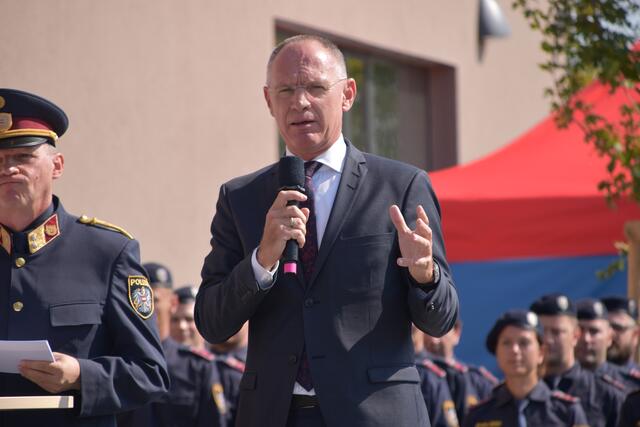 InnenministerGerhard Karner: „Die Polizei ist eine Organisation, die sich wie kaum eine andere in den vergangenen Jahrzehnten entwickelt hat." | Foto: Stefan Schneider