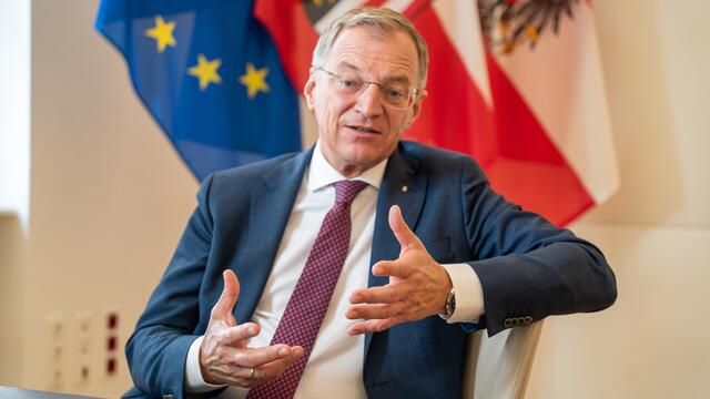 Landeshauptmann Thomas Stelzer: "Bei der Kinderbetreuung sind nicht gut genug, und darum möchte ich da auch entsprechend nachbessern, darum investieren wir." | Foto: BRS/Siegl