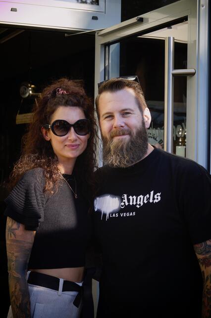 Sarah und Andi eröffneten ihren Barbershop vor einem Jahrzehnt. 