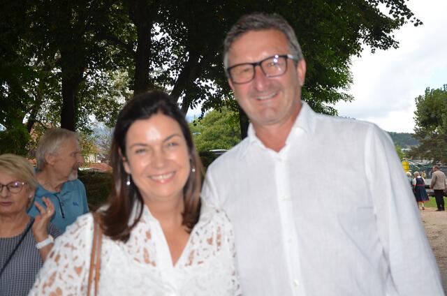 Elisabeth Jeglic und Altbürgermeister Wolfgang Klinar