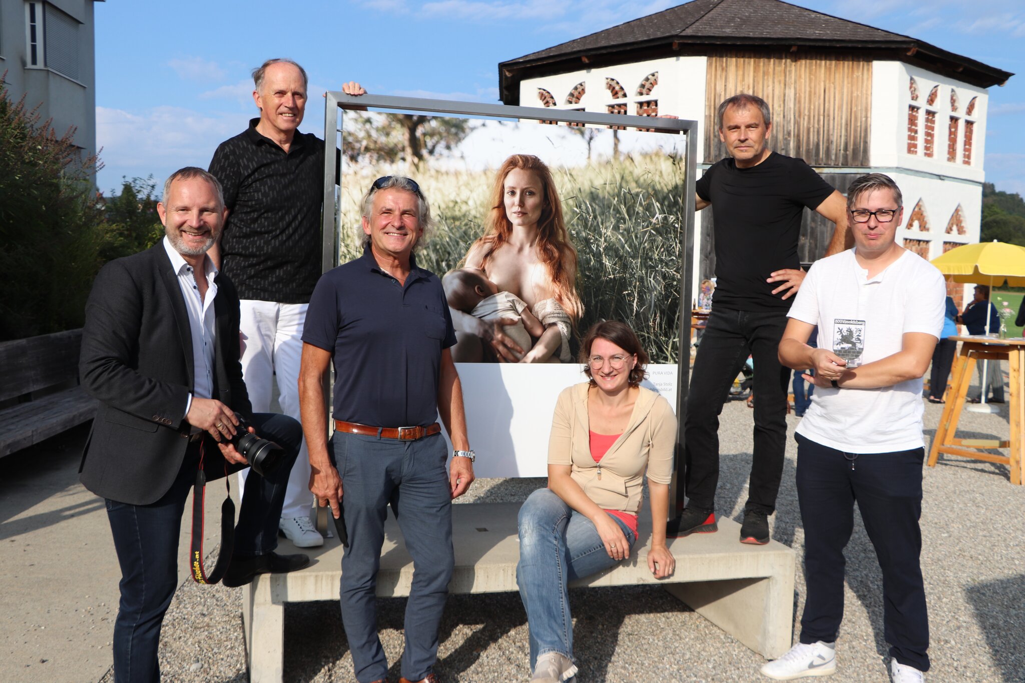 Menschenbilder-Fotoausstellung-in-Vasoldsberg-er-ffnet