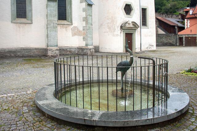 Bild 27 (# 8277): im kleinen Kirchplatz in der Kirchgasse befindet sich dieser kleine Brunnen aus neuerer Zeit. | Foto: © by Ing. Günter Kramarcsik