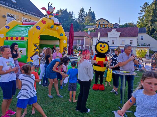Gut besuchtes Sommerabschlussfest am Wieser Marktplatz | Foto: Birgit Lichtenberger