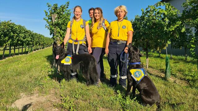 Das erfolgreiche Team | Foto: Rettungshunde NÖ