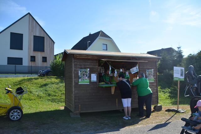 Stände und Stationen waren am Wegesrand aufgebaut. | Foto: Jessica Geyer