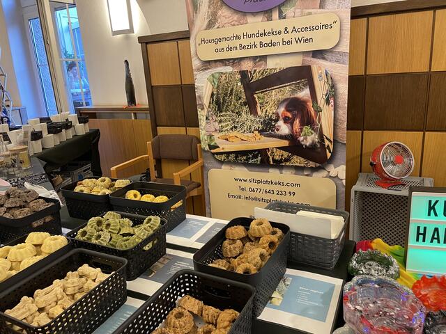 Hundekuchen im wahrsten Sinne des Wortes: Diese Mini-Guglhupfs sind für die Wauzis | Foto: Katrin Pirzl